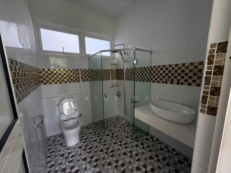 Rumah Banglo untuk Disewa di George Town (Penang) - Elaine Ooi - Bathroom - PropertyGuru.com.my