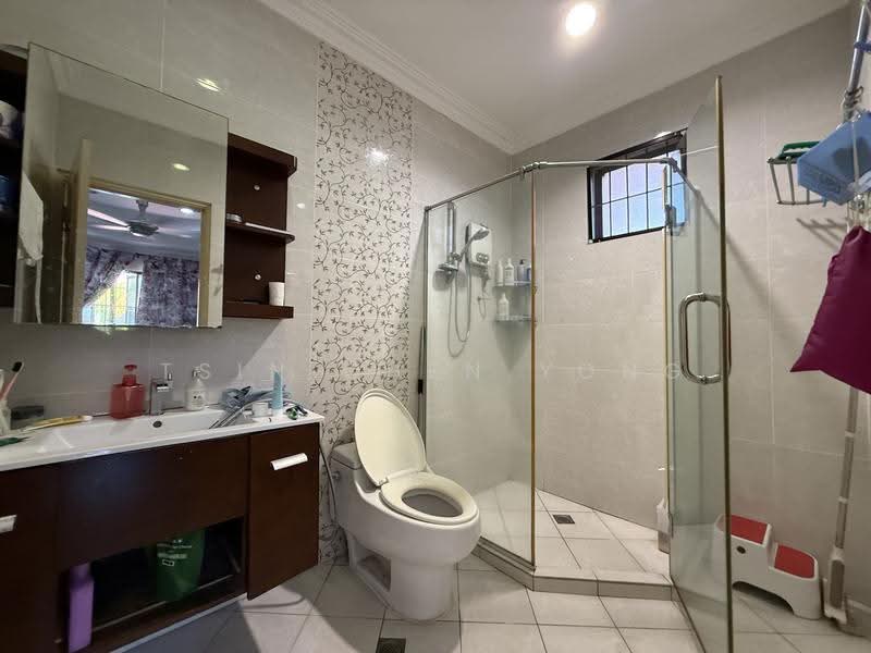 Bungalow House for Sale in Kota Kinabalu (Sabah) - Tsin Chen Yong - Bathroom - PropertyGuru.com.my