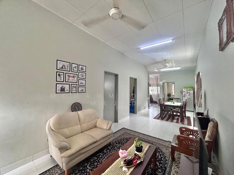 Terraced House for Sale in Bandar Putera 2 (Klang) - Mohammad Din Majid - Living Room - PropertyGuru.com.my