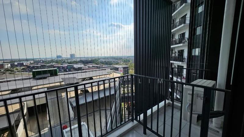 Kediaman Servis untuk Disewa di Duduk Se.Ruang @ Eco Sanctuary - Jason Lim - Balcony - PropertyGuru.com.my