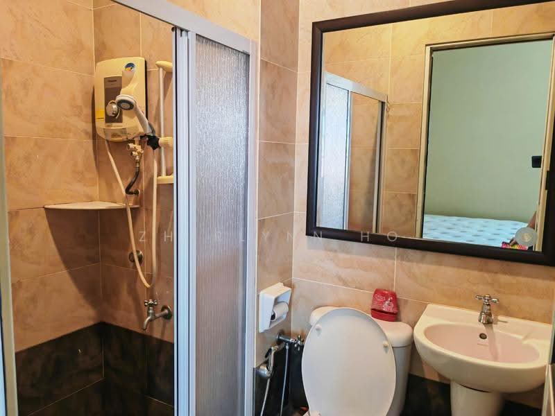 Apartment for Sale at Melati Apartments - Zherlynn Ho - Bathroom - PropertyGuru.com.my