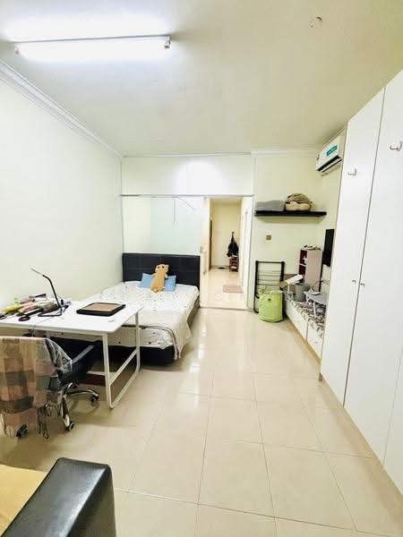 Apartment for Sale at Sri Samudera Apartment (Seaview Residence Suites) - Yuky Chin - Bedroom - PropertyGuru.com.my