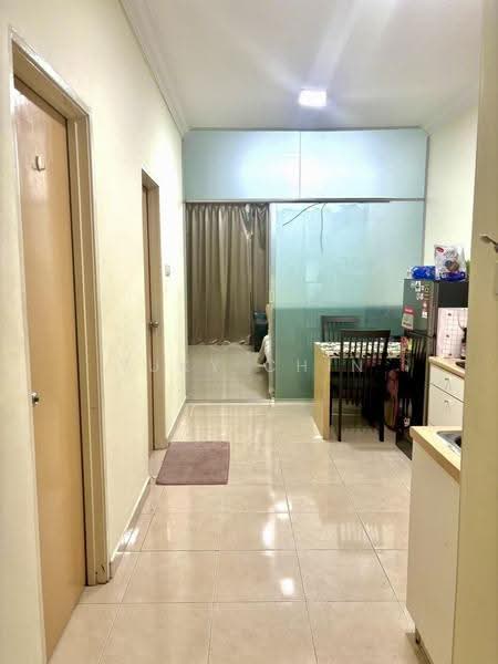 Apartment for Sale at Sri Samudera Apartment (Seaview Residence Suites) - Yuky Chin - Corridor - PropertyGuru.com.my