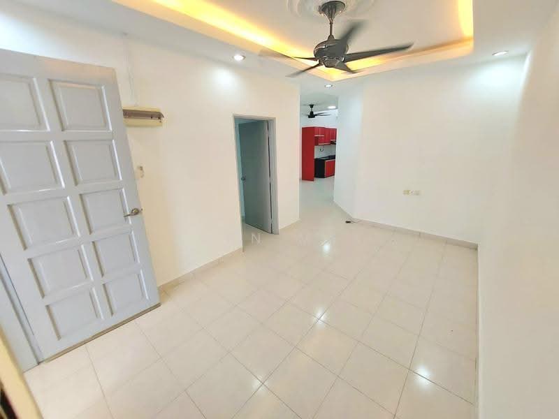 1-storey Terraced House for Sale in Taman Warisan Bestari (Dengkil) - Igen Mak - Living Room - PropertyGuru.com.my