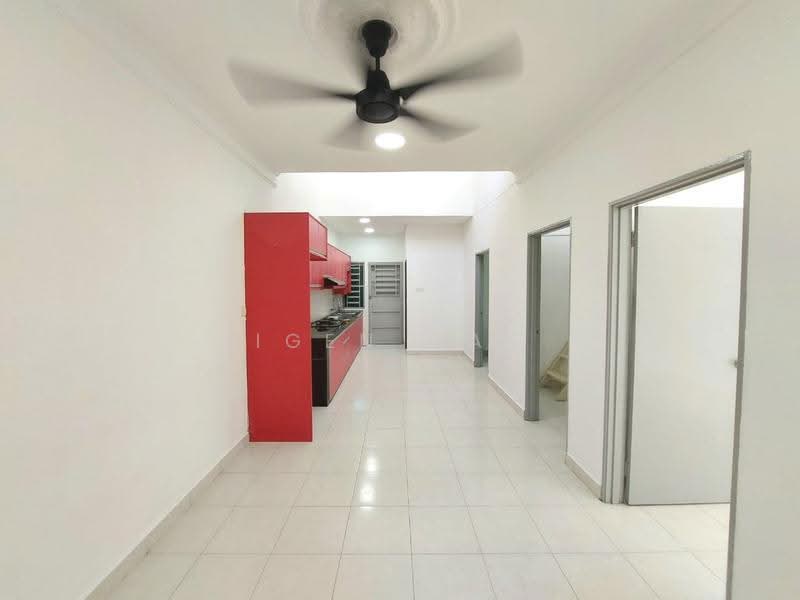 1-storey Terraced House for Sale in Taman Warisan Bestari (Dengkil) - Igen Mak - Kitchen - PropertyGuru.com.my