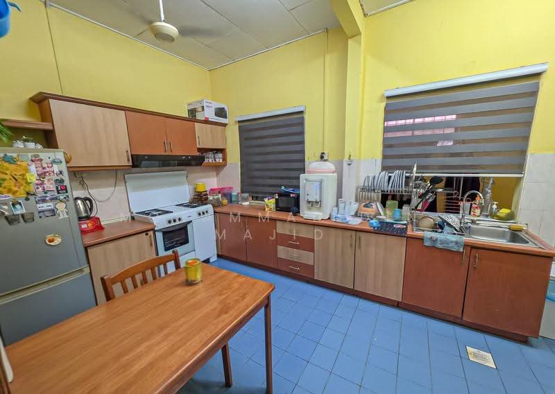 Rumah Teres 1-Tingkat untuk Dijual di Taman Meru Mulia (Kapar) - Mohammad Din Majid - Kitchen - PropertyGuru.com.my