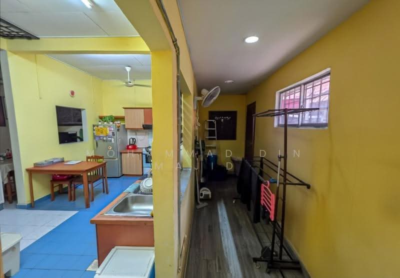 Rumah Teres 1-Tingkat untuk Dijual di Taman Meru Mulia (Kapar) - Mohammad Din Majid - Kitchen - PropertyGuru.com.my