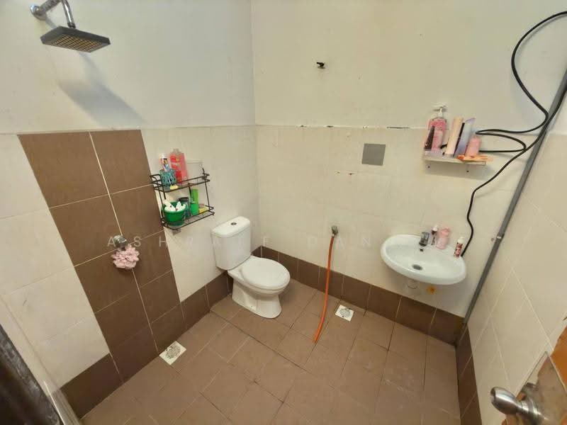 Rumah Teres 1-Tingkat untuk Dijual di Taman Dato' Hormat (Telok Panglima Garang) - Ashraff Daniel - PropertyGuru.com.my