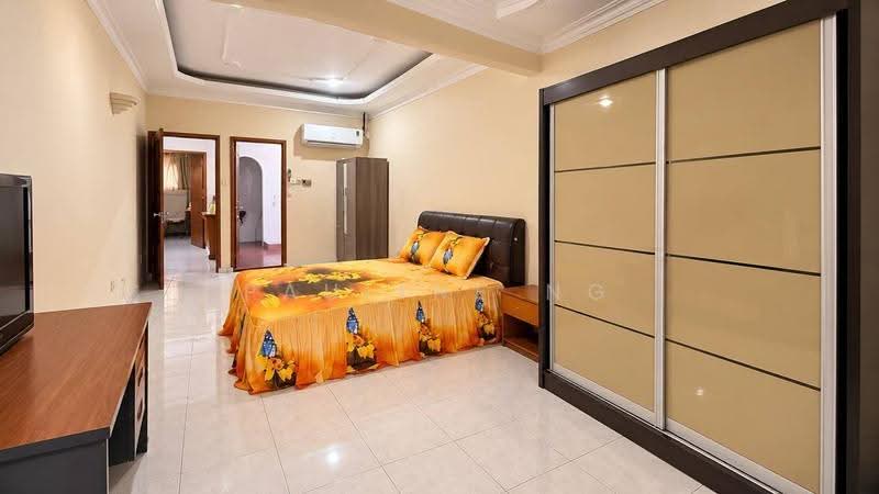 2-storey Terraced House for Sale in Taman Pelangi (Johor Bahru) - Pauline Ng - Bedroom - PropertyGuru.com.my