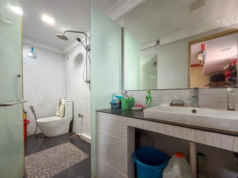 2-storey Terraced House for Sale in Taman Sri Puchong (Puchong) - Mohammad Din Majid - Bathroom - PropertyGuru.com.my