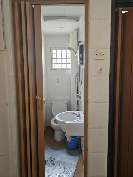 Apartment for Rent at Pangsapuri Segar Perdana - Julius Soo - Bathroom - PropertyGuru.com.my