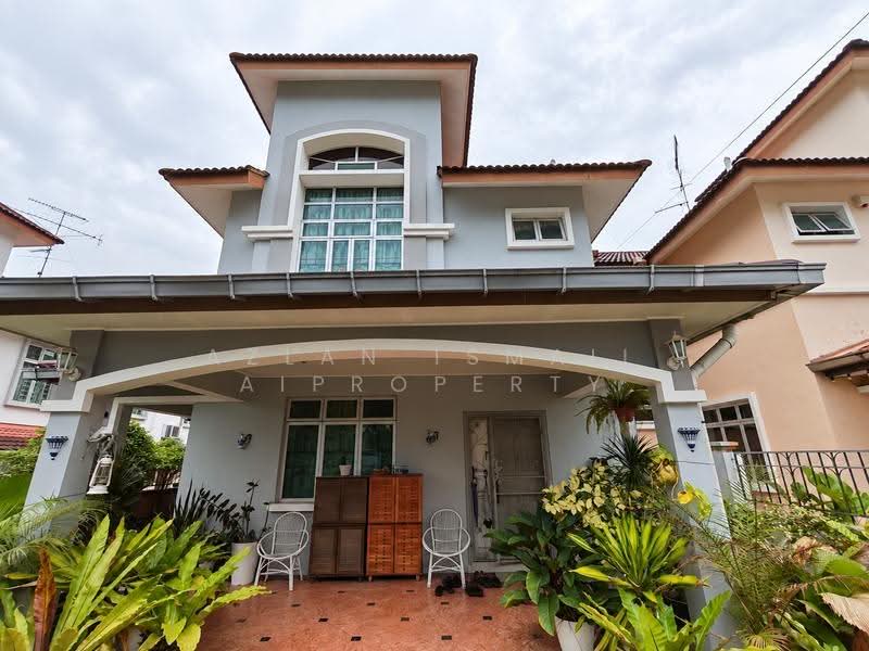 Rumah Berkembar untuk Dijual di Bandar Putra Kulai (Kulai) - Azlan Ismail aiproperty - Exterior - PropertyGuru.com.my