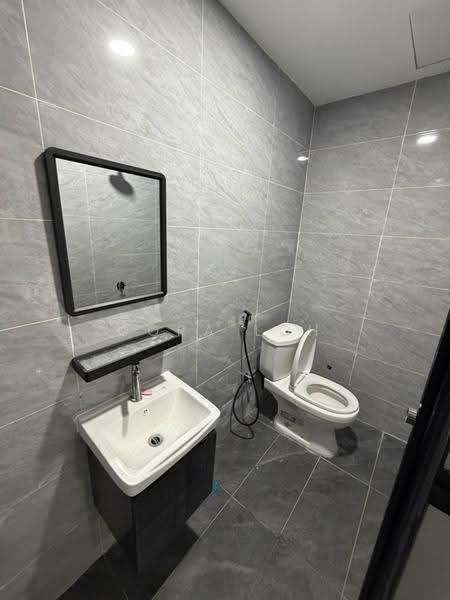 1-storey Terraced House for Sale in Taman Pelangi (Johor Bahru) - Cora Loh - Bathroom - PropertyGuru.com.my