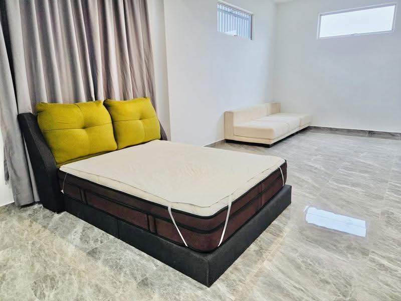 Rumah Banglo untuk Disewa di Taman Desa Ros (Kajang) - Max Tai - Living Room - PropertyGuru.com.my