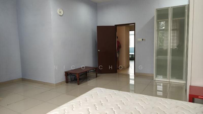 Rumah Teres 2-Tingkat untuk Disewa di Taman Seri Austin (Tebrau) - Nico Chong - Bedroom - PropertyGuru.com.my
