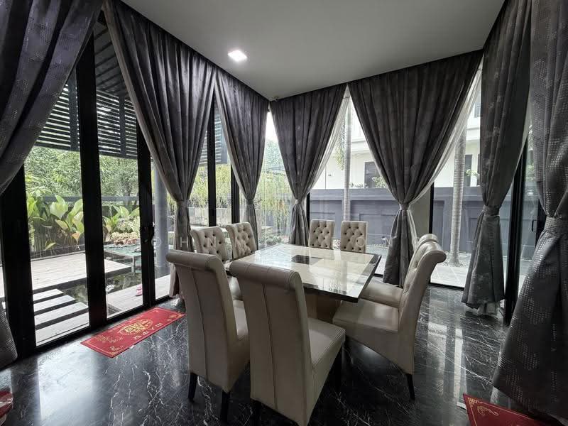 Bungalow House for Sale in Alam Sutera (Bukit Jalil) - Johnny Leong - Dining Room - PropertyGuru.com.my