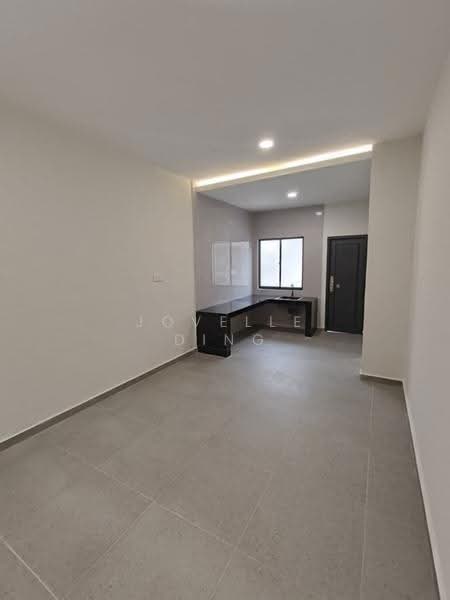 Rumah Teres 2-Tingkat untuk Dijual di Bandar Jaya Putra (Johor Bahru) - Jovelle Ding - Kitchen - PropertyGuru.com.my