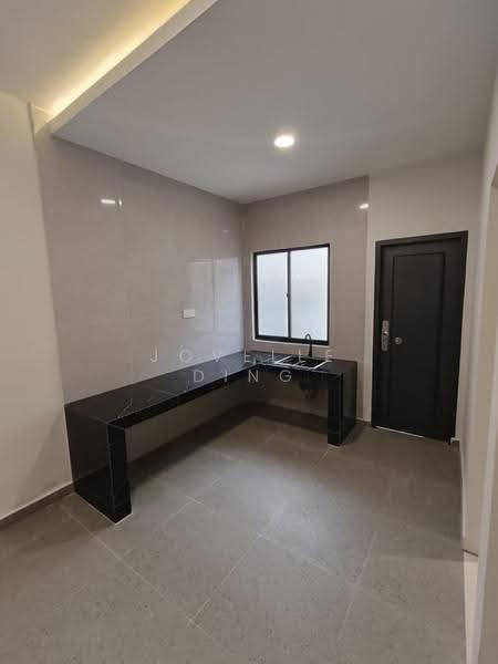 Rumah Teres 2-Tingkat untuk Dijual di Bandar Jaya Putra (Johor Bahru) - Jovelle Ding - Kitchen - PropertyGuru.com.my