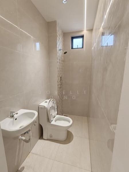 Rumah Teres 2-Tingkat untuk Dijual di Bandar Jaya Putra (Johor Bahru) - Jovelle Ding - Bathroom - PropertyGuru.com.my