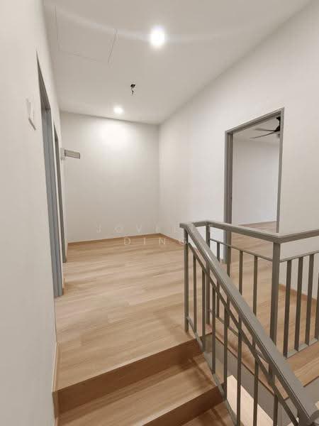 Rumah Teres 2-Tingkat untuk Dijual di Bandar Jaya Putra (Johor Bahru) - Jovelle Ding - Corridor - PropertyGuru.com.my