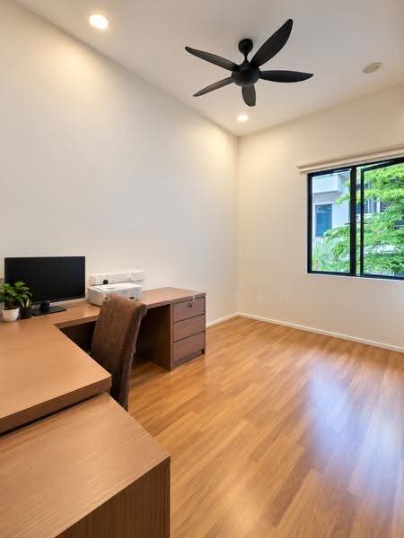 Rumah Teres 3-Tingkat untuk Dijual di Tanjung Bungah (Penang) - Billy Teh - Study - PropertyGuru.com.my