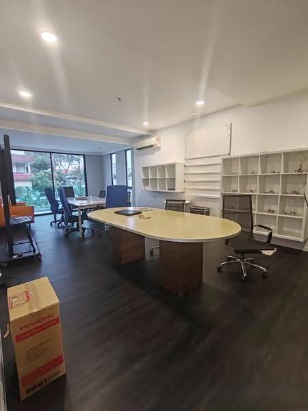 Rumah Banglo untuk Dijual di SS3 (Petaling Jaya) - Key Ling - Study - PropertyGuru.com.my