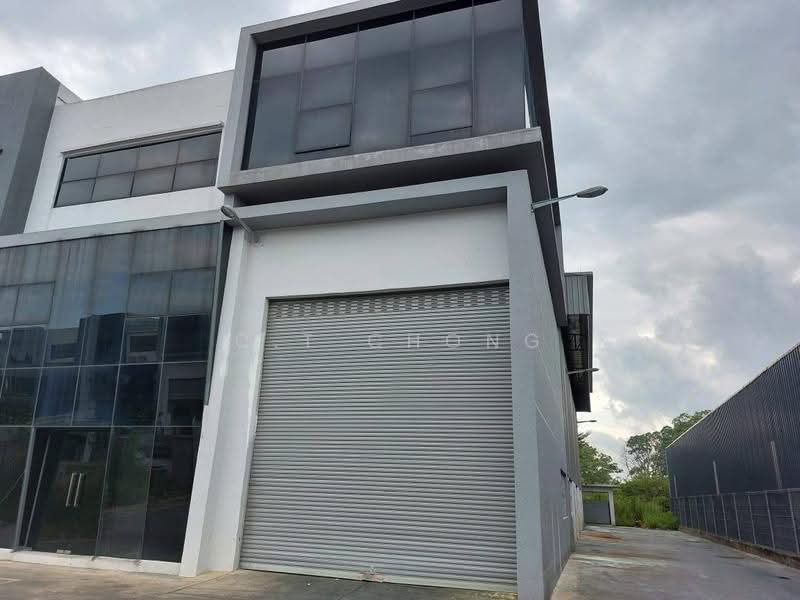 Semi-D Factory for Rent in Taman Desa Cemerlang (Ulu Tiram) - C.T Chong - PropertyGuru.com.my