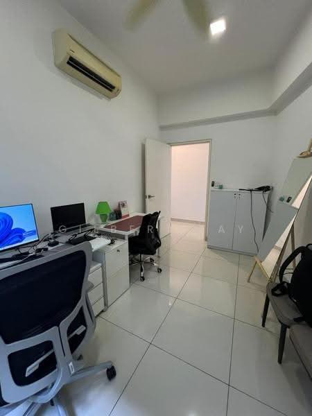 Kondominium untuk Dijual di Mirage By The Lake - Gilbert Tay - Study - PropertyGuru.com.my