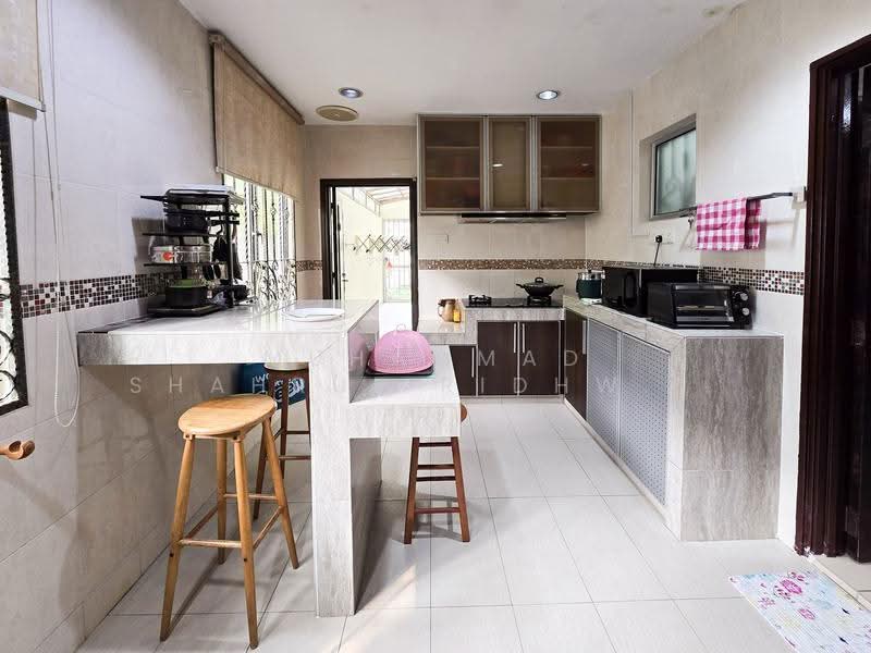 Semi-Detached House for Sale in Taman Setia 2 (Balakong) - Muhammad Shahrul Ridhwan Mehamad Nasir - Kitchen - PropertyGuru.com.my