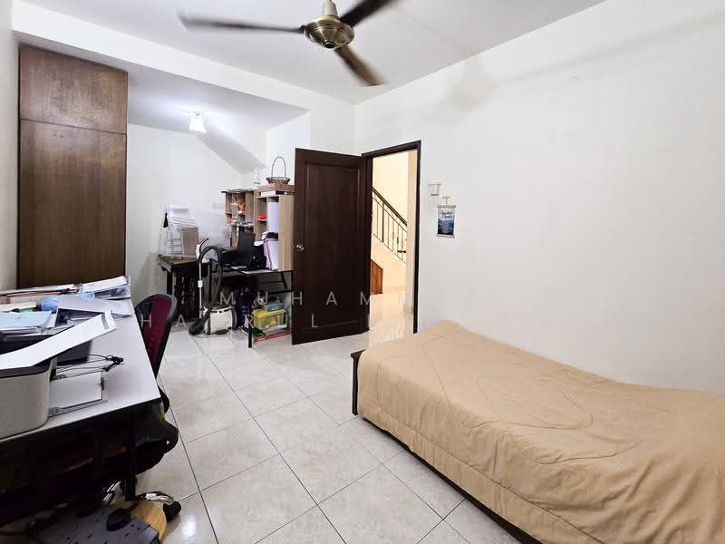 Semi-Detached House for Sale in Taman Setia 2 (Balakong) - Muhammad Shahrul Ridhwan Mehamad Nasir - Study - PropertyGuru.com.my