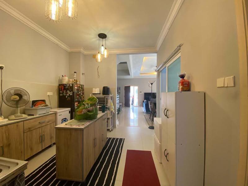 Rumah Kluster untuk Dijual di Sunway Alam Suria (Shah Alam) - Emily Kho - Kitchen - PropertyGuru.com.my