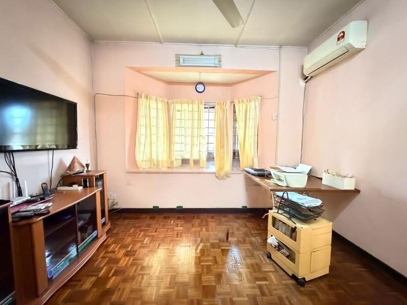 Semi-Detached House for Sale in Bandar Country Homes (Rawang) - Kelly Kok - PropertyGuru.com.my