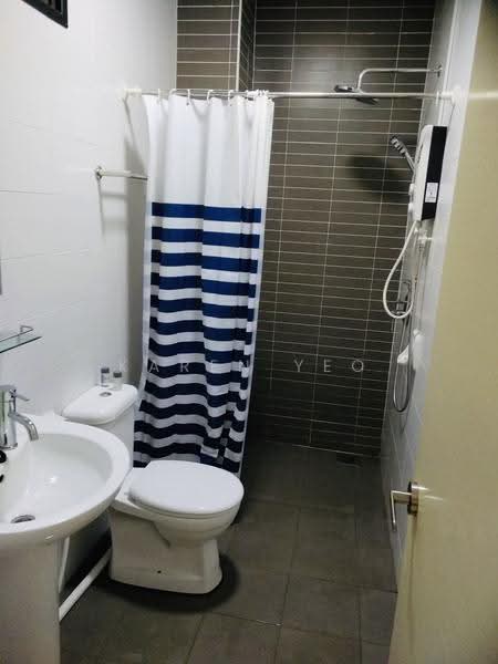Kediaman Servis untuk Dijual di Palazio - Karen Yeo - Bathroom - PropertyGuru.com.my