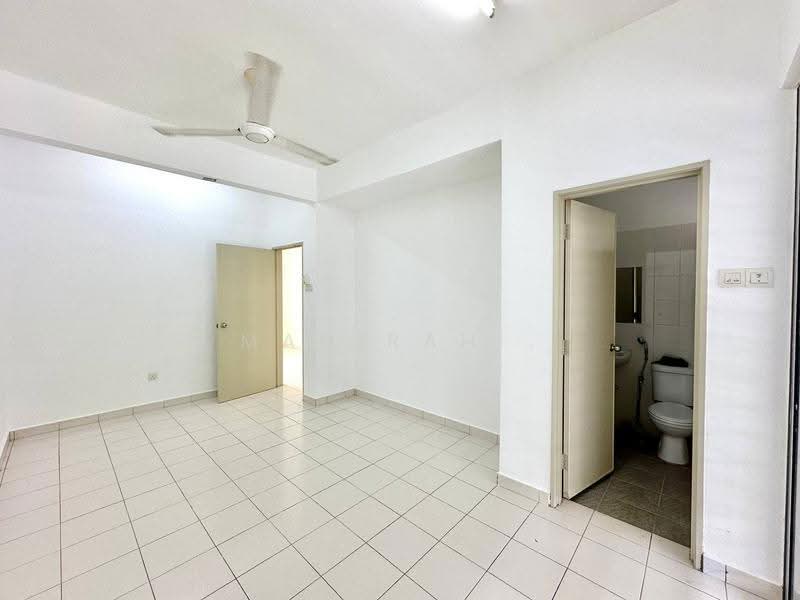 Rumah Teres 2-Tingkat untuk Dijual di Taman Saga Emas (Kajang) - Mahirah . - Bathroom - PropertyGuru.com.my