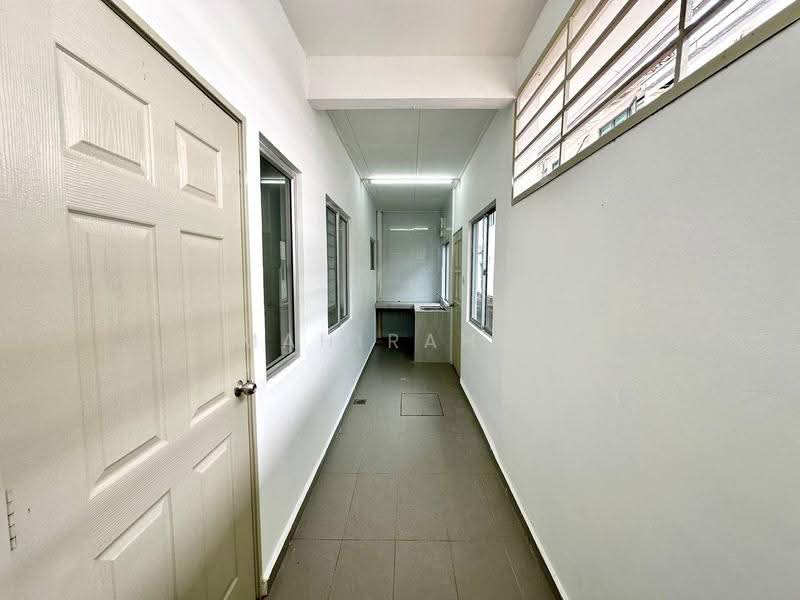 Rumah Teres 2-Tingkat untuk Dijual di Taman Saga Emas (Kajang) - Mahirah . - Corridor - PropertyGuru.com.my