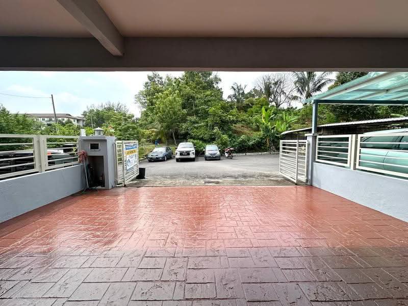 Rumah Teres 2-Tingkat untuk Dijual di Taman Saga Emas (Kajang) - Mahirah . - Exterior - PropertyGuru.com.my