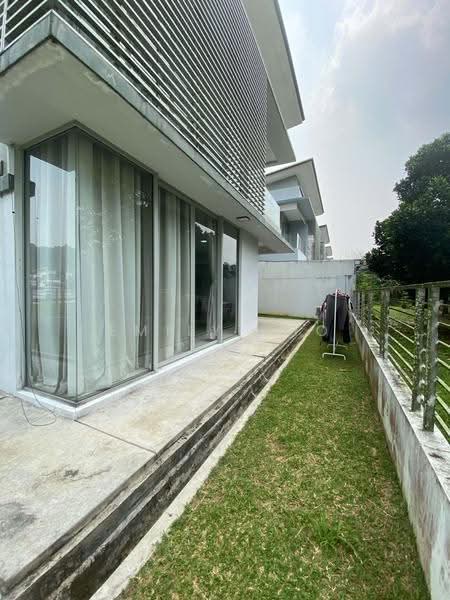 Semi-Detached House for Sale in Sunway Alam Suria (Shah Alam) - Emily Kho - Exterior - PropertyGuru.com.my