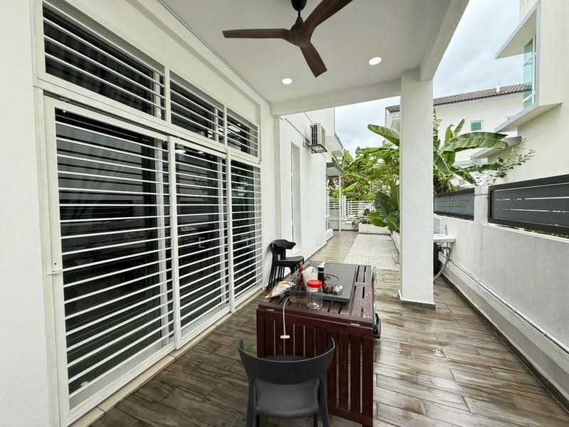 Rumah Banglo untuk Dijual di Bandar Country Homes (Rawang) - Kelly Kok - Exterior - PropertyGuru.com.my