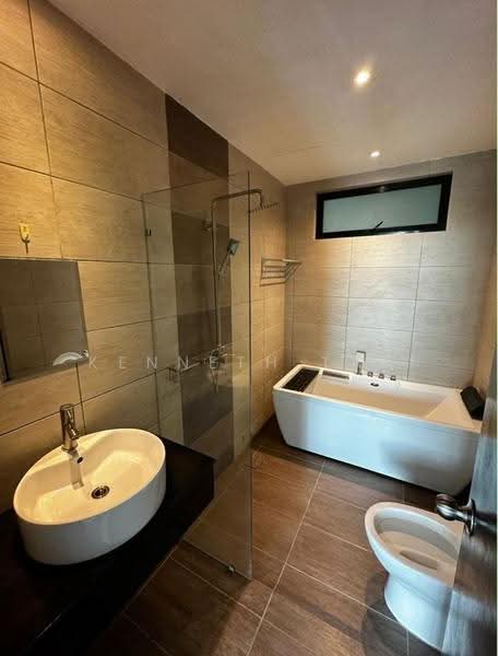 Kediaman Servis untuk Disewa di Molek Regency - Kenneth Tan - PropertyGuru.com.my