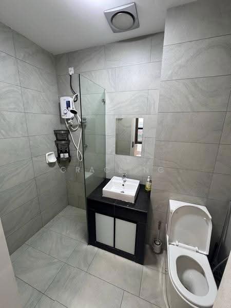 Kediaman Servis untuk Dijual di Sky Trees - Grace Ng - Bathroom - PropertyGuru.com.my