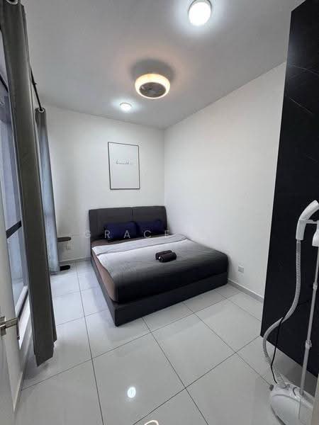 Kediaman Servis untuk Dijual di Sky Trees - Grace Ng - Bedroom - PropertyGuru.com.my