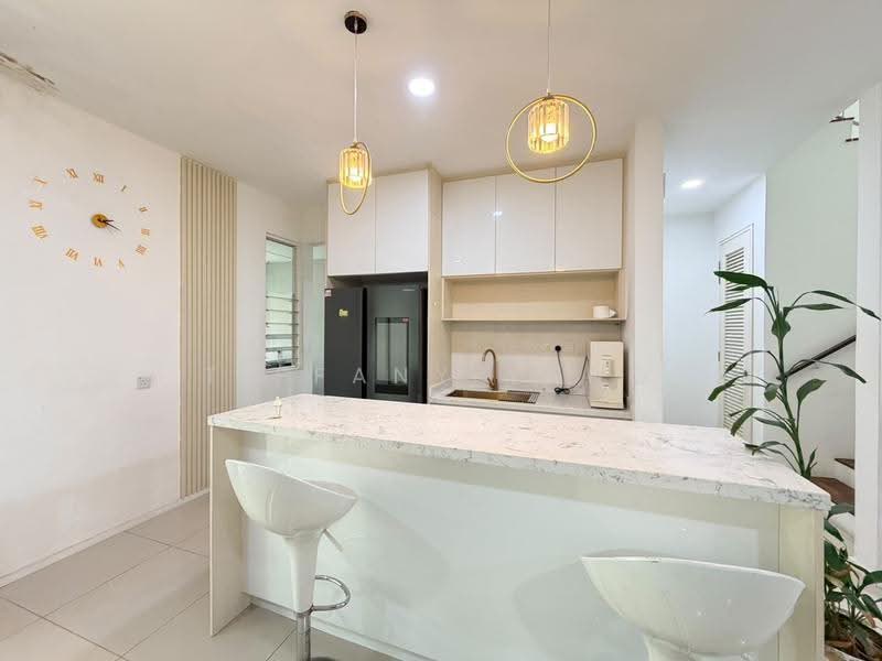 3-storey Terraced House for Rent in Tamansari (Rawang) - Tiffany Yang - Kitchen - PropertyGuru.com.my