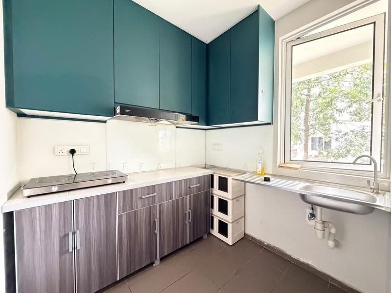 3-storey Terraced House for Rent in Tamansari (Rawang) - Tiffany Yang - Kitchen - PropertyGuru.com.my