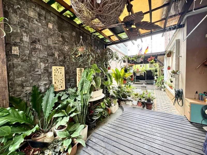 Rumah Banglo untuk Dijual di Bandar Putra Permai (Seri Kembangan) - Ashraff Daniel - Exterior - PropertyGuru.com.my