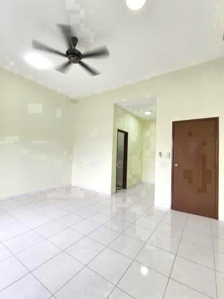 Rumah Teres 2-Tingkat untuk Dijual di Taman Setia Indah (Tebrau) - Zack Chow - Living Room - PropertyGuru.com.my