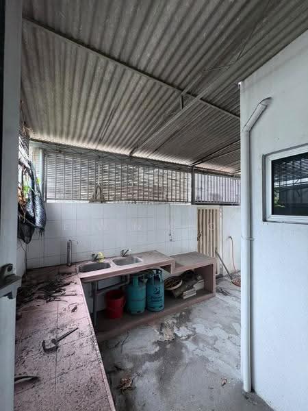 Rumah Teres 2-Tingkat untuk Dijual di Taman Eng Ann (Klang) - Elwin Chok - Kitchen - PropertyGuru.com.my