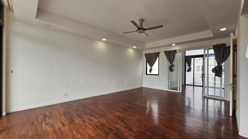 3-storey Terraced House for Sale in Taman Tasik Damai (Sungai Besi) - Janice Lau - Living Room - PropertyGuru.com.my