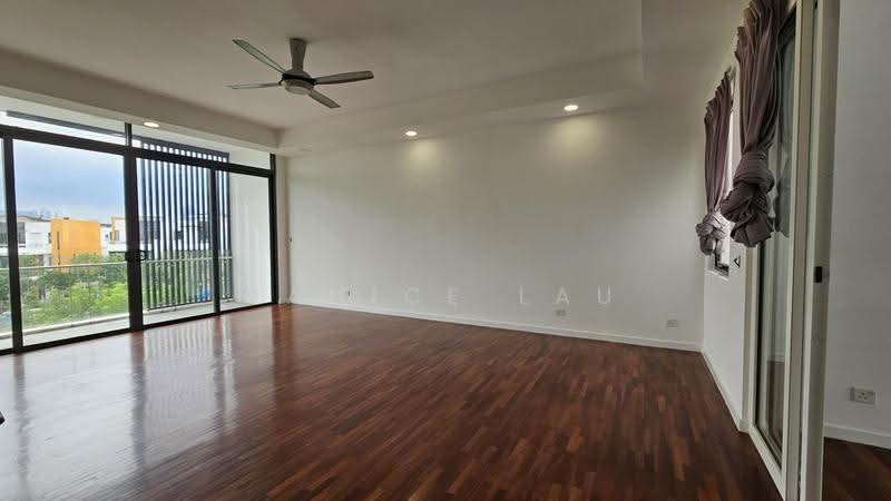 3-storey Terraced House for Sale in Taman Tasik Damai (Sungai Besi) - Janice Lau - Living Room - PropertyGuru.com.my