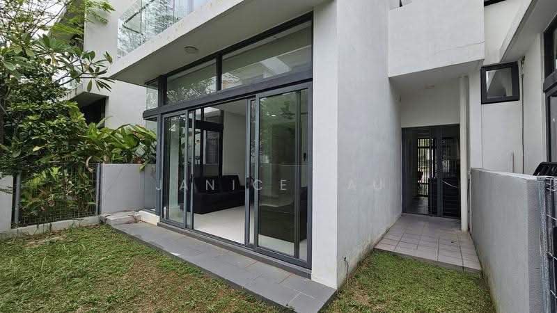 3-storey Terraced House for Sale in Taman Tasik Damai (Sungai Besi) - Janice Lau - Living Room - PropertyGuru.com.my