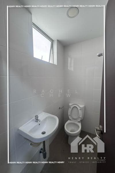 Condominium for Sale at The Bay Residences - Rachel Chew - Bathroom - PropertyGuru.com.my
